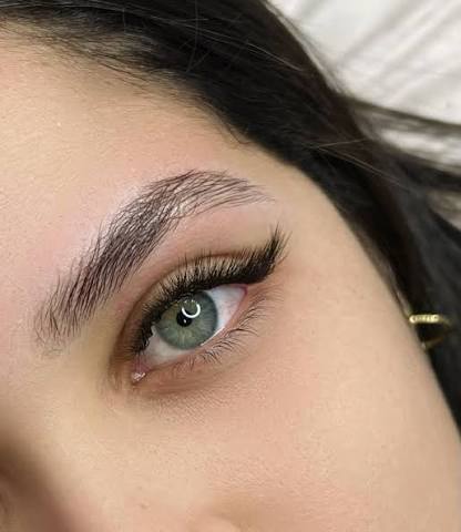 Fox Eyes, trabalho da Amanda